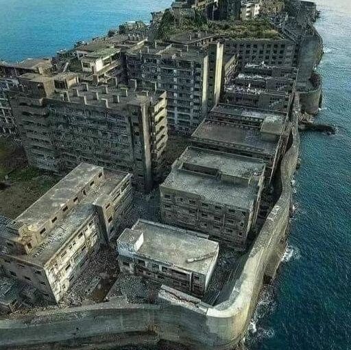 Permacultura & Società – Il cuore nero di Gunkanjima